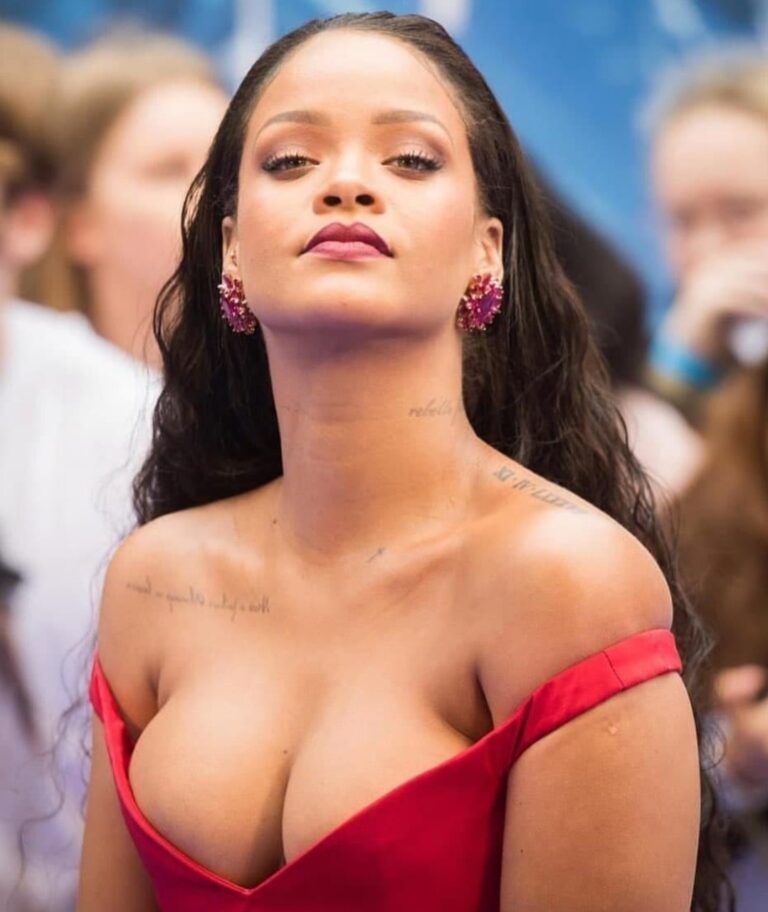 Rihanna Tweets On Farmer Protest In Indi